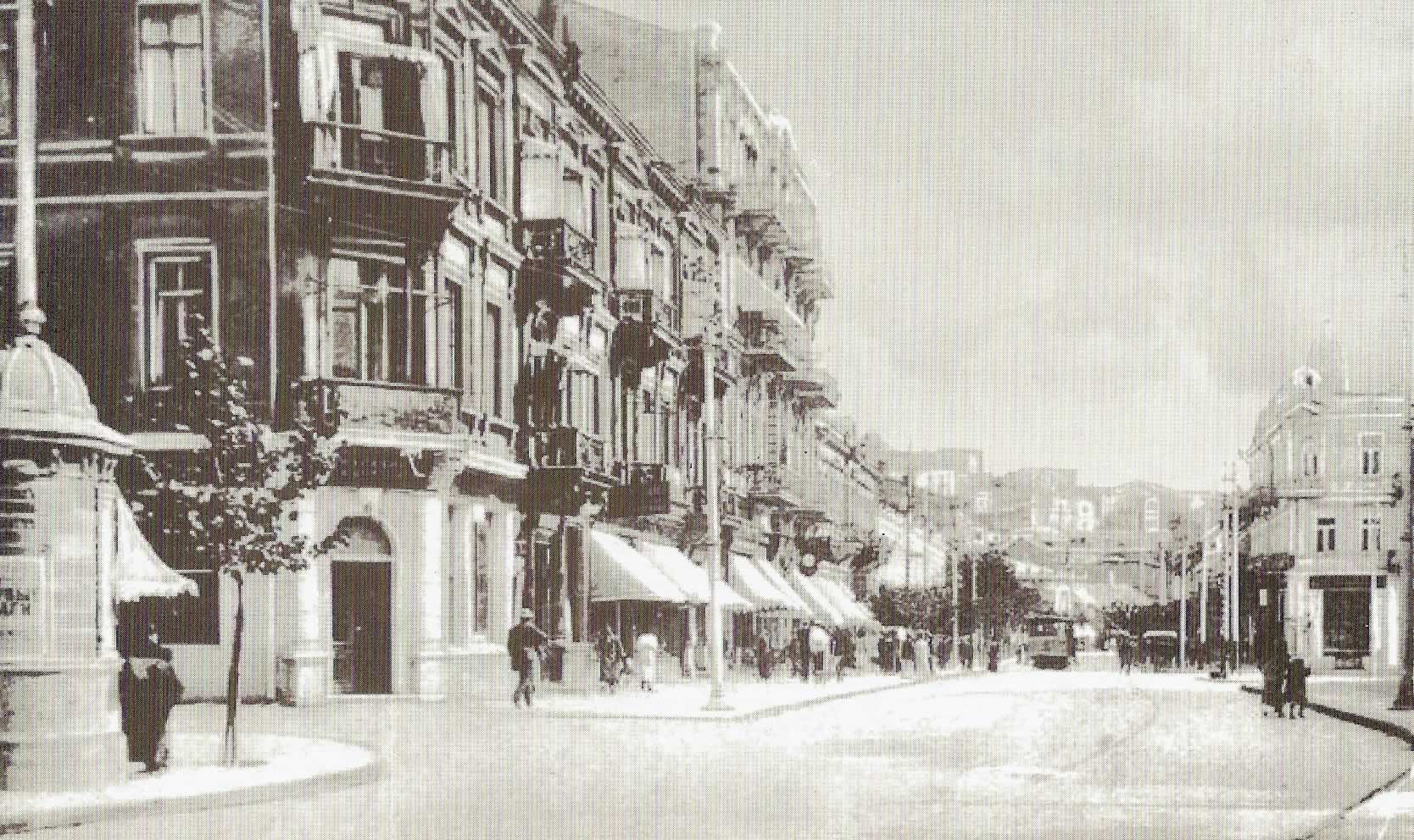 Нахимовская улица. Nakhimov Street.	La Rue de Nakhimov. Nachimovstrabe.